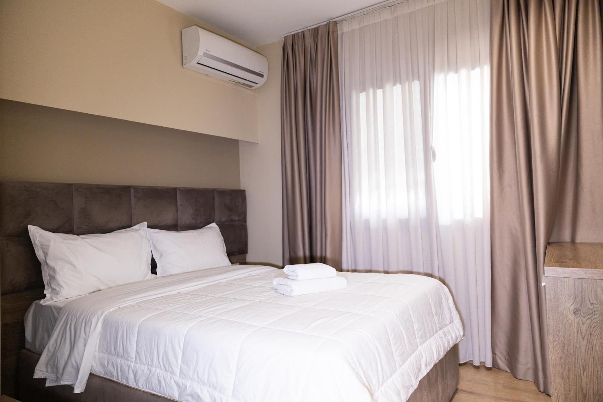 4R Colombo Hotel ติรานา ภายนอก รูปภาพ